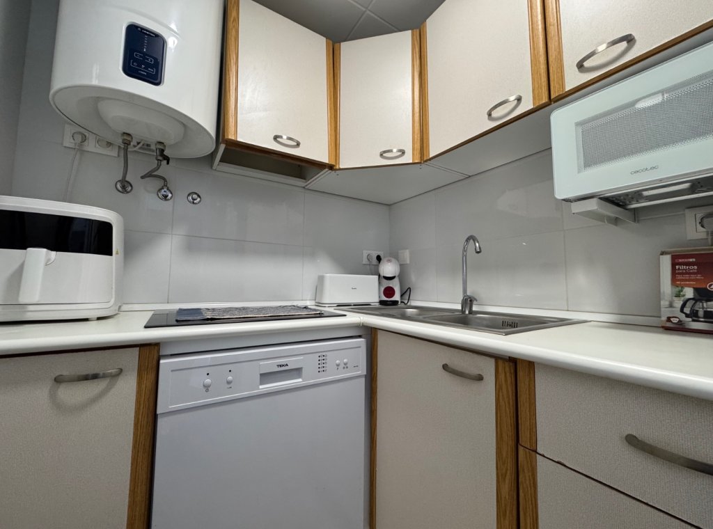 Alquiler - Apartamento / piso - Torrevieja - Torrevieja Centro