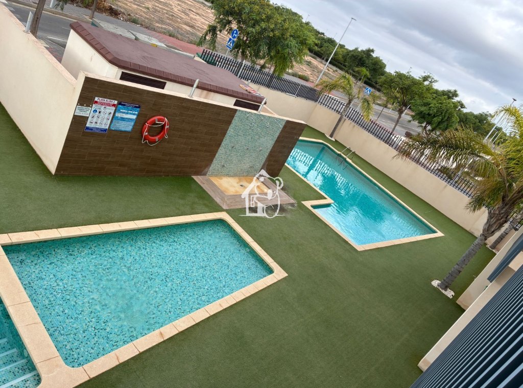 Alquiler - Bungalow - Pilar de la Horadada