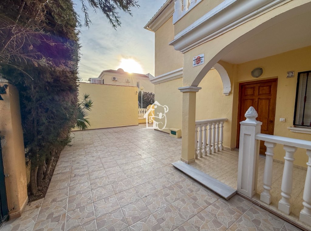 Alquiler - Bungalow - Torrevieja - Nueva Torrevieja - Aguas Nuevas