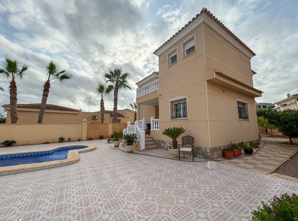 Alquiler - Villa - Ciudad Quesada