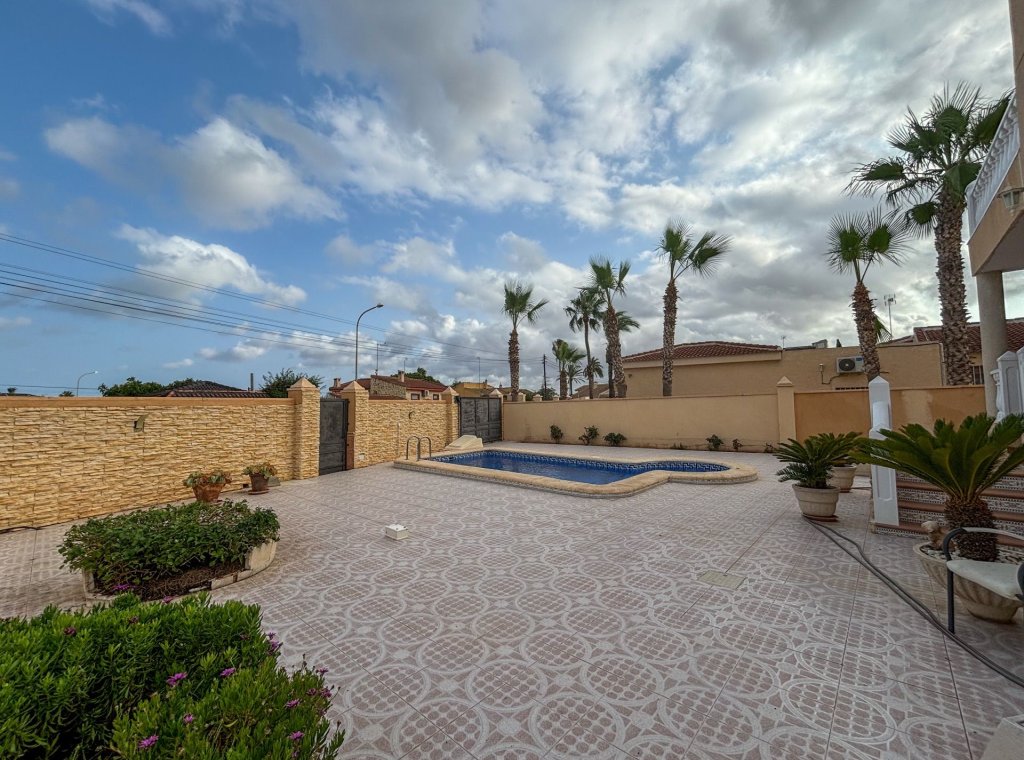Alquiler - Villa - Ciudad Quesada