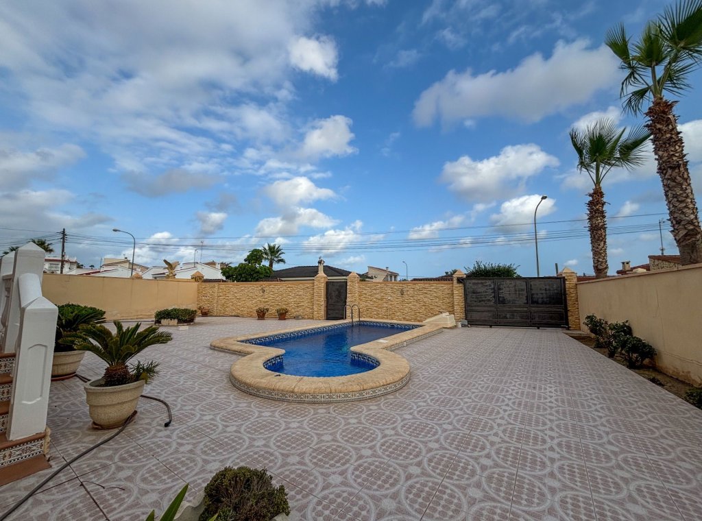 Alquiler - Villa - Ciudad Quesada