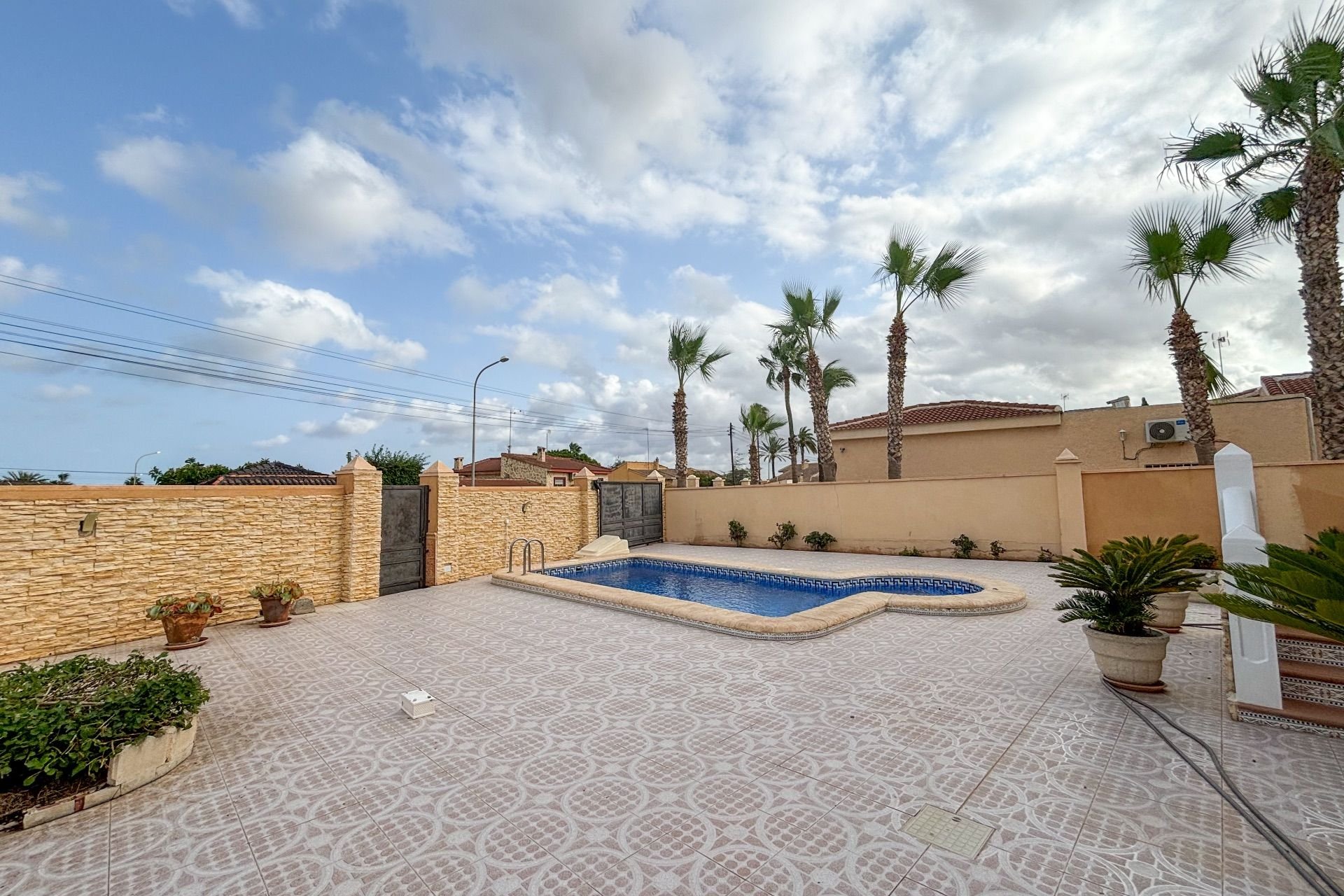 Alquiler - Villa - Ciudad Quesada