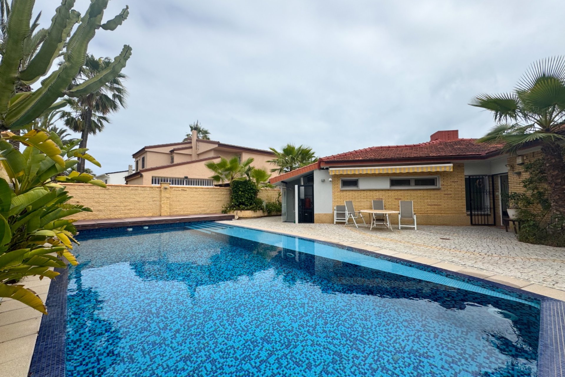 Alquiler - Villa - La Zenia