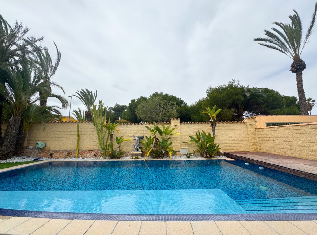 Alquiler - Villa - La Zenia