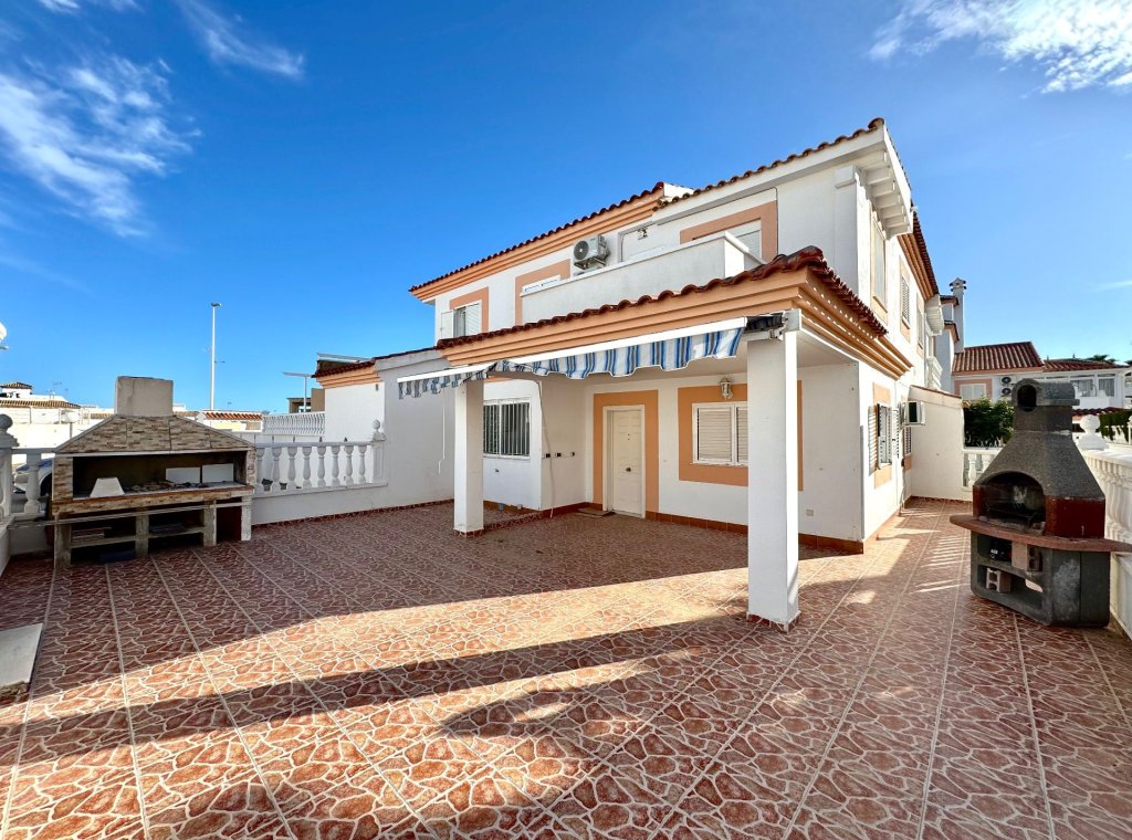 Alquiler - Villa - La Zenia