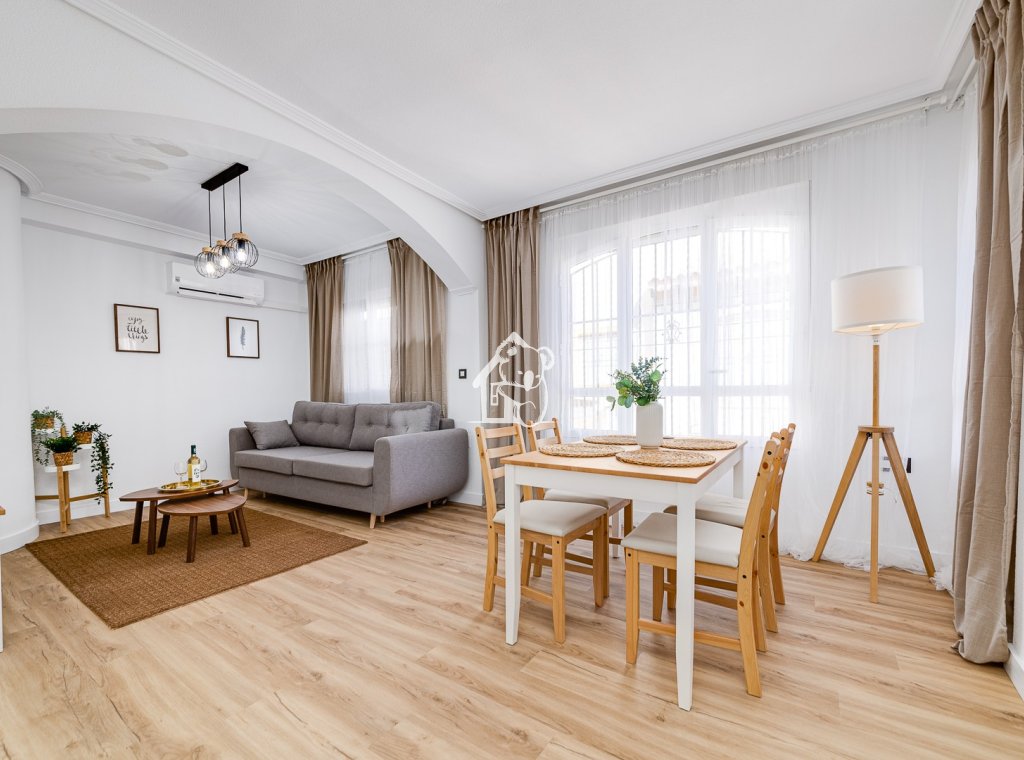 Alquiler - Villa - Orihuela Costa - Cabo roig - La Zenia