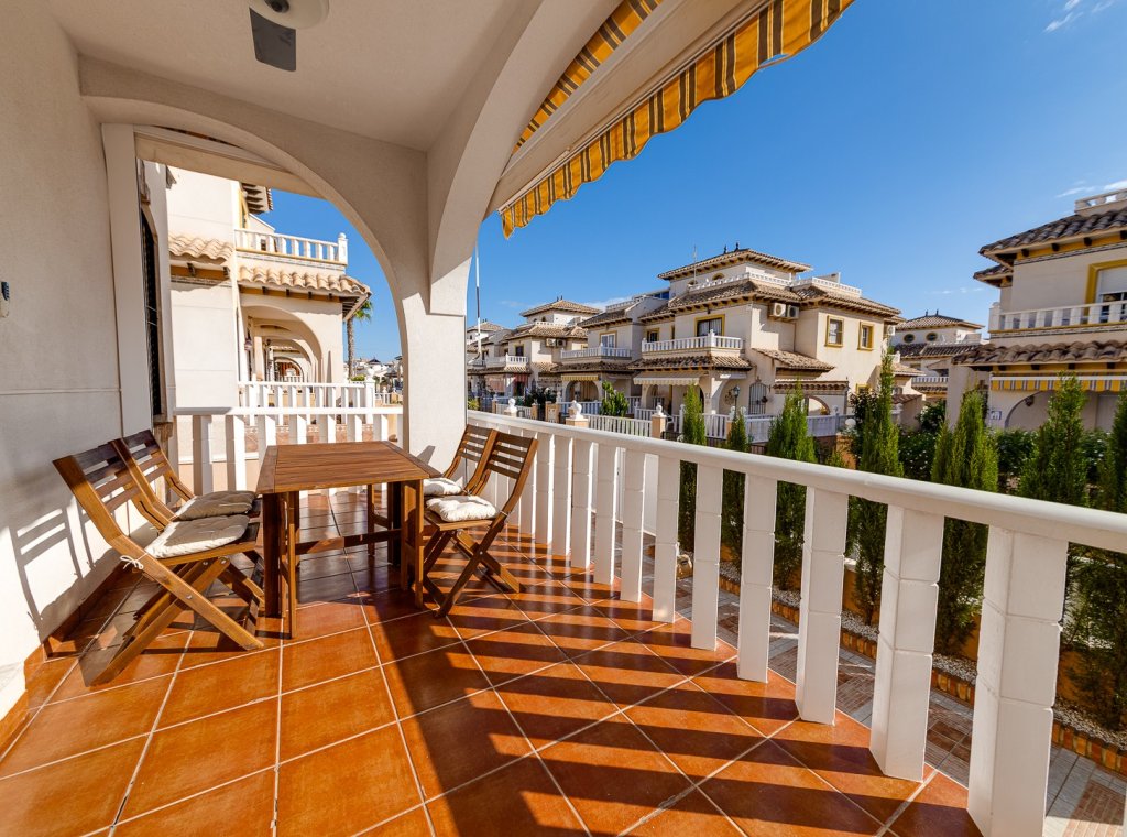 Alquiler - Villa - Orihuela Costa - Cabo roig - La Zenia