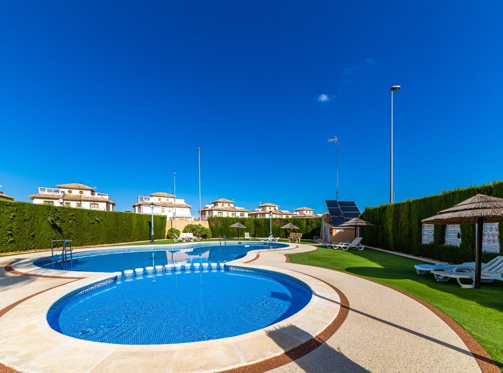 Alquiler - Villa - Orihuela Costa - Cabo roig - La Zenia