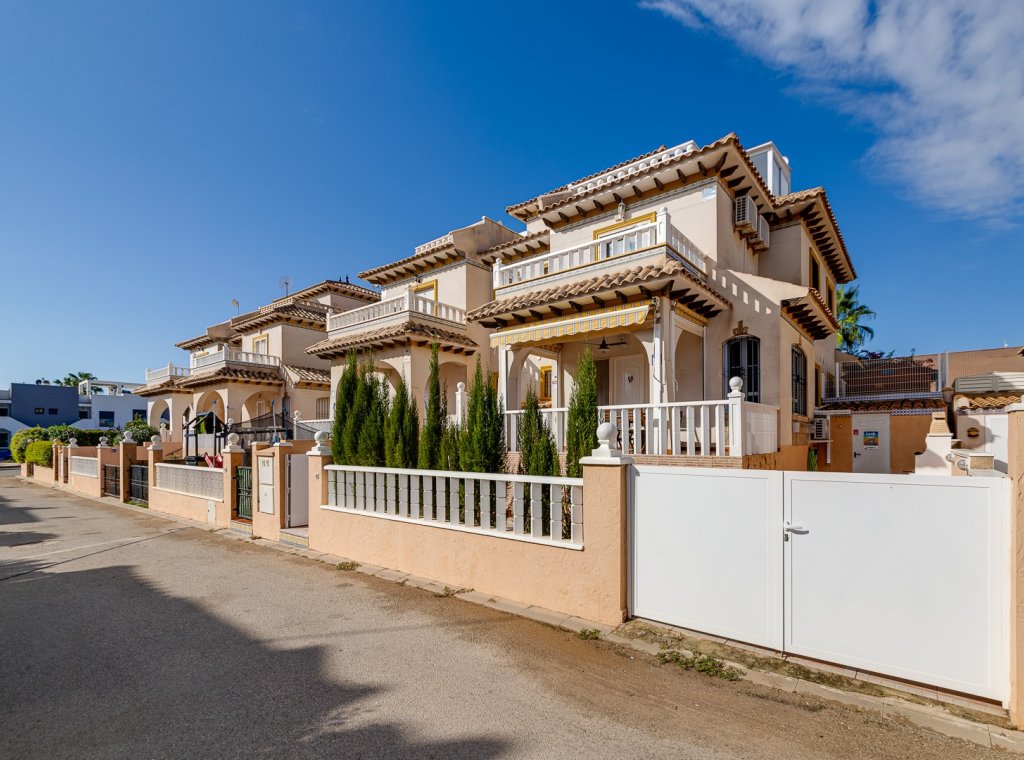 Alquiler - Villa - Orihuela Costa - Cabo roig - La Zenia