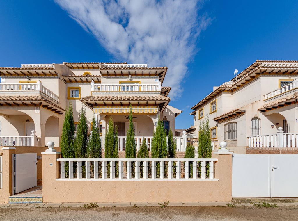Alquiler - Villa - Orihuela Costa - Cabo roig - La Zenia