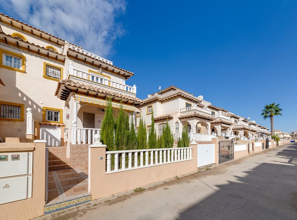 Alquiler - Villa - Orihuela Costa - Cabo roig - La Zenia