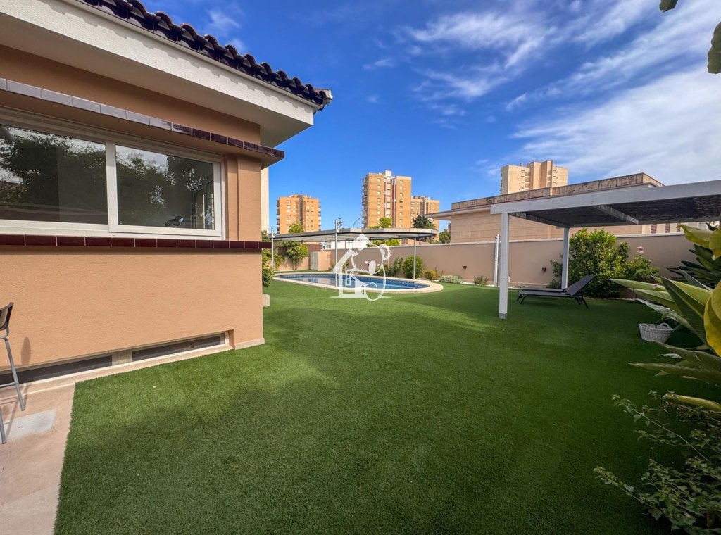 Alquiler - Villa - Orihuela Costa - Dehesa de campoamor