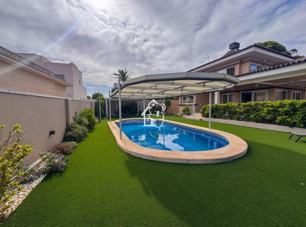 Alquiler - Villa - Orihuela Costa - Dehesa de campoamor