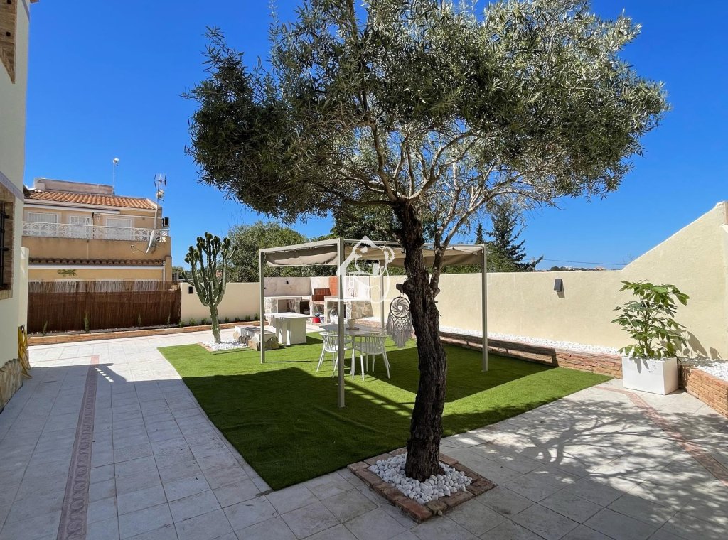 Alquiler - Villa - Orihuela Costa - Villamartín