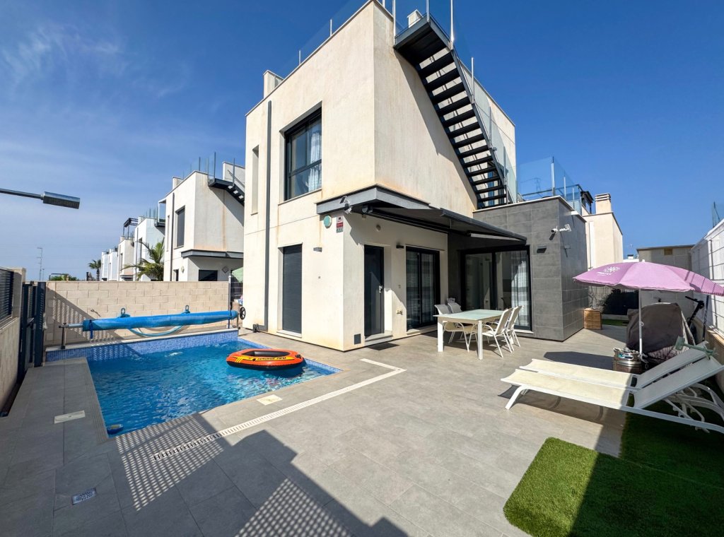 Alquiler - Villa - Orihuela Costa - Villamartín