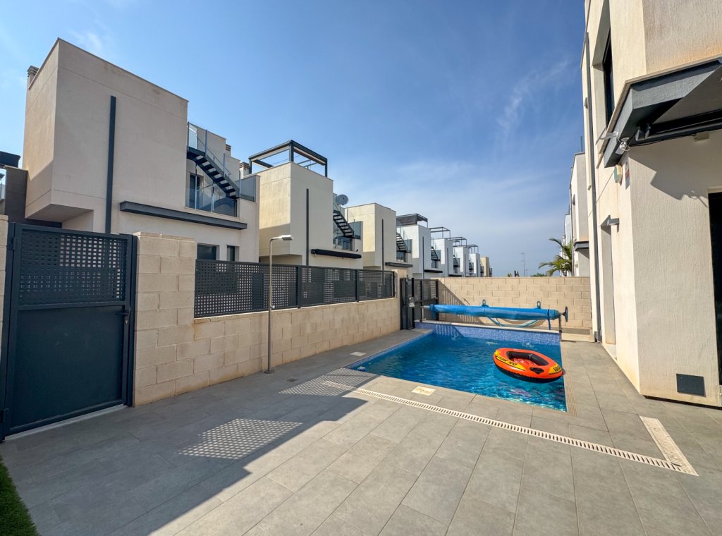 Alquiler - Villa - Orihuela Costa - Villamartín