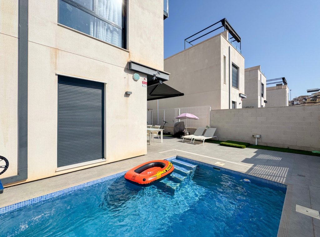 Alquiler - Villa - Orihuela Costa - Villamartín