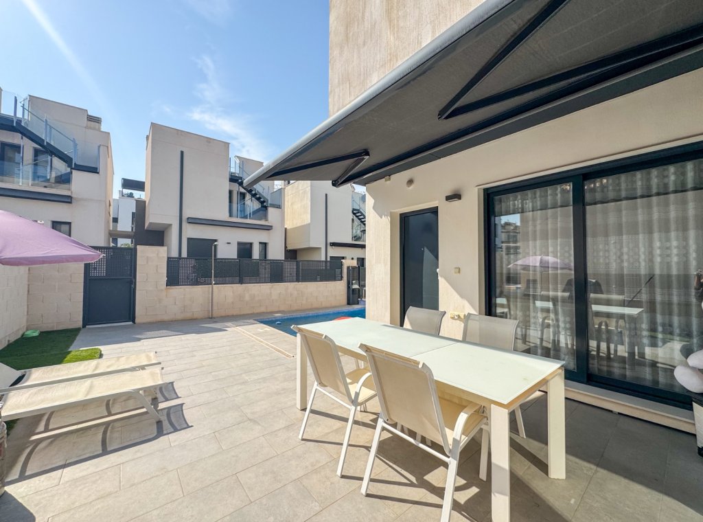 Alquiler - Villa - Orihuela Costa - Villamartín
