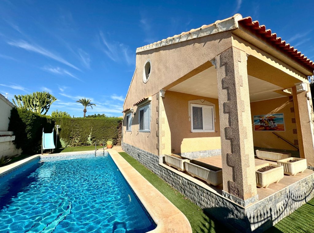 Alquiler - Villa - Orihuela Costa