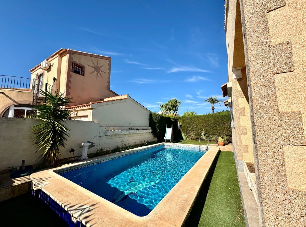 Alquiler - Villa - Orihuela Costa