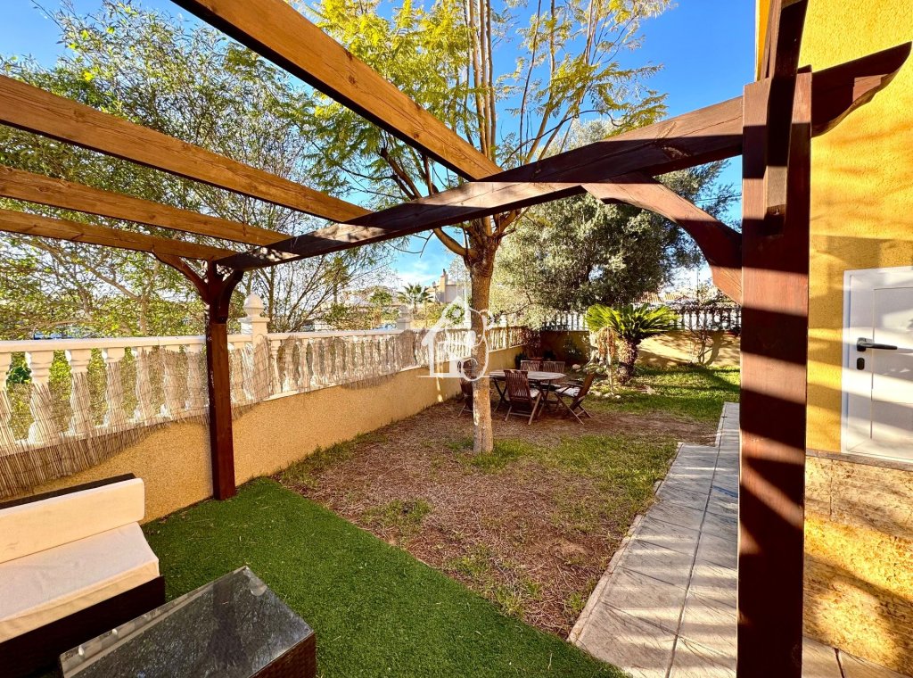 Alquiler - Villa - Orihuela