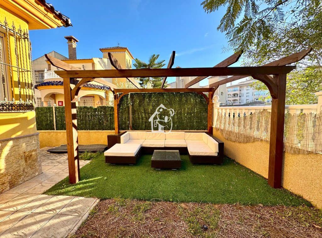 Alquiler - Villa - Orihuela