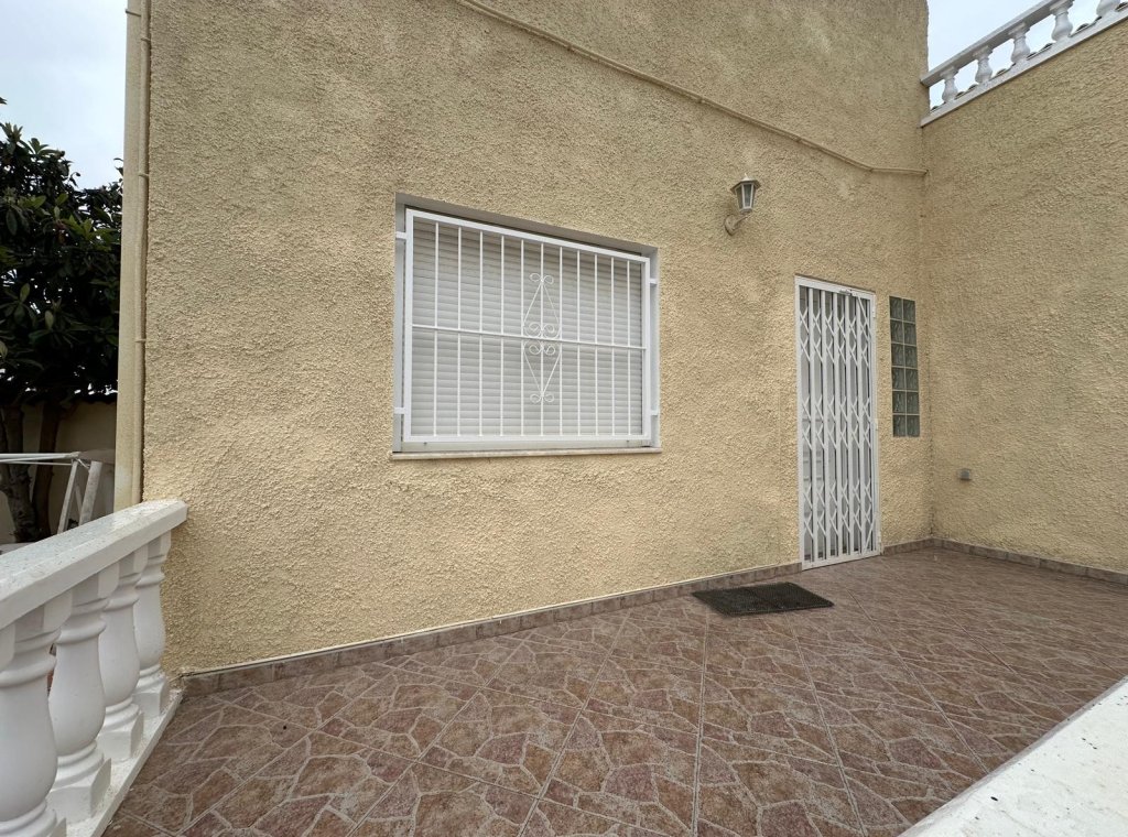 Alquiler - Villa - Torrevieja - La Siesta - El Salado -  Torreta