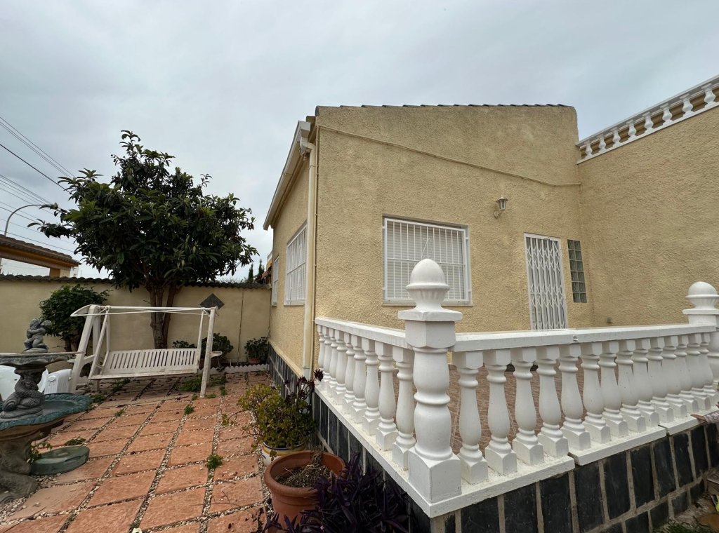 Alquiler - Villa - Torrevieja - La Siesta - El Salado -  Torreta