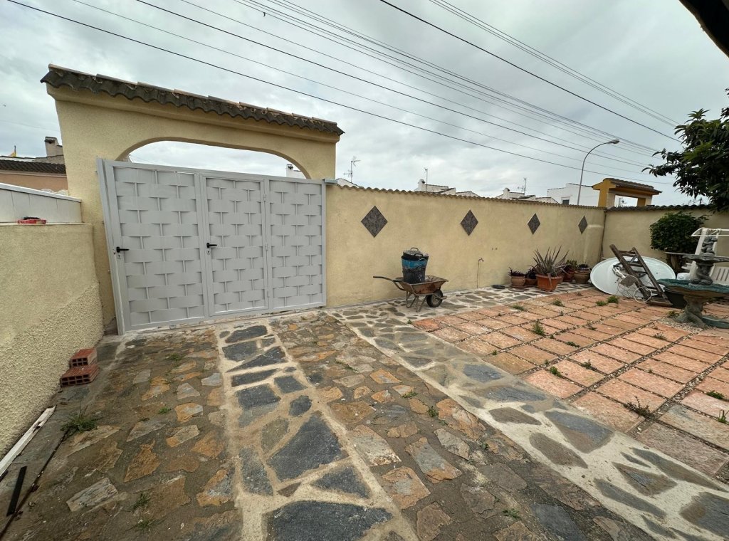 Alquiler - Villa - Torrevieja - La Siesta - El Salado -  Torreta