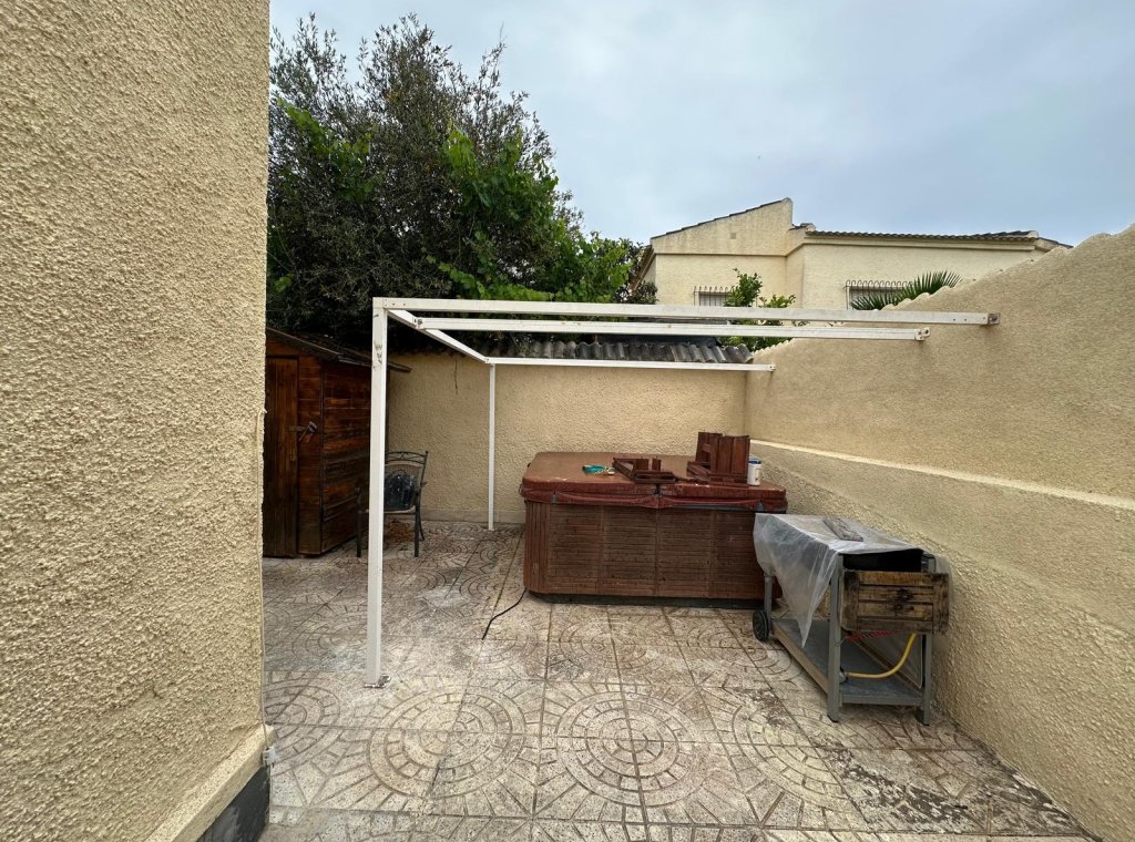 Alquiler - Villa - Torrevieja - La Siesta - El Salado -  Torreta