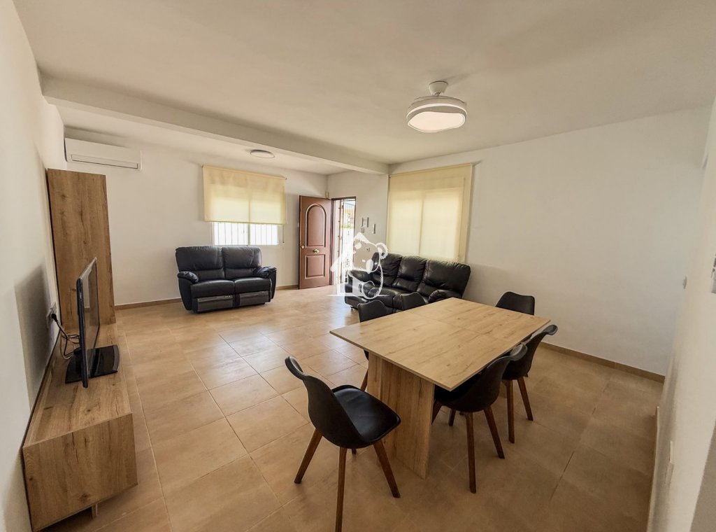 Alquiler - Villa - Torrevieja - Los Balcones - Los Altos del Edén