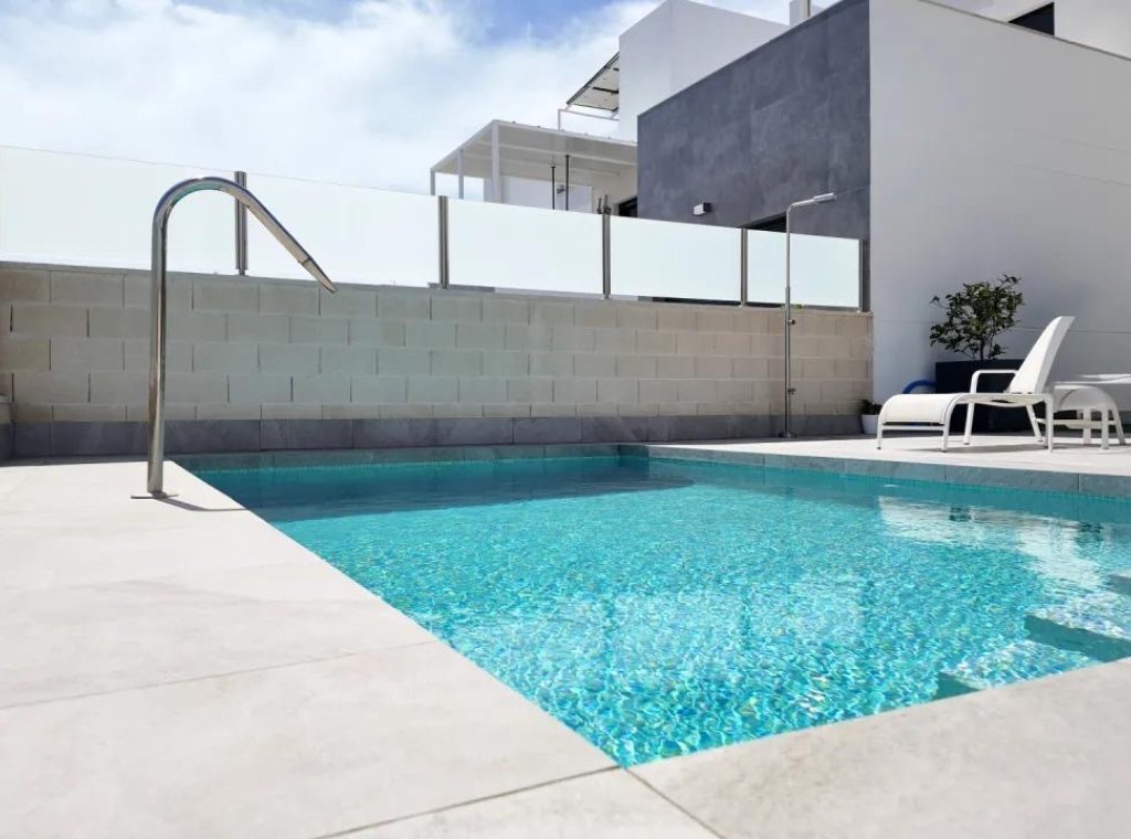 Alquiler - Villa - Torrevieja - Los Balcones - Los Altos del Edén