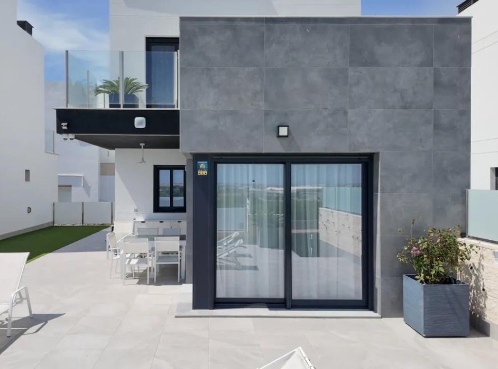 Alquiler - Villa - Torrevieja - Los Balcones - Los Altos del Edén