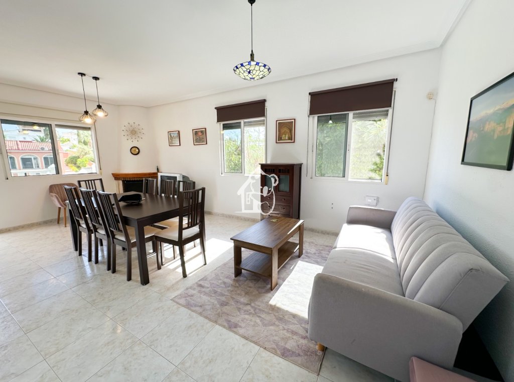 Alquiler - Villa - Torrevieja - Los Balcones - Los Altos del Edén