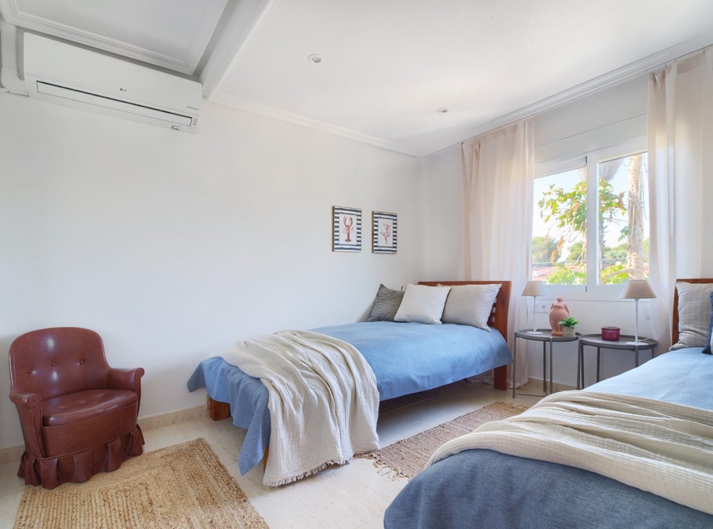 Alquiler - Villa - Torrevieja - Nueva Torrevieja - Aguas Nuevas