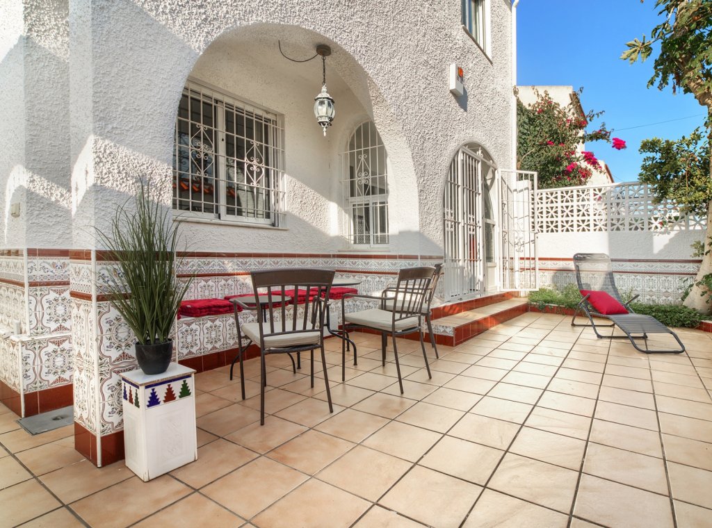 Alquiler - Villa - Torrevieja - Nueva Torrevieja - Aguas Nuevas