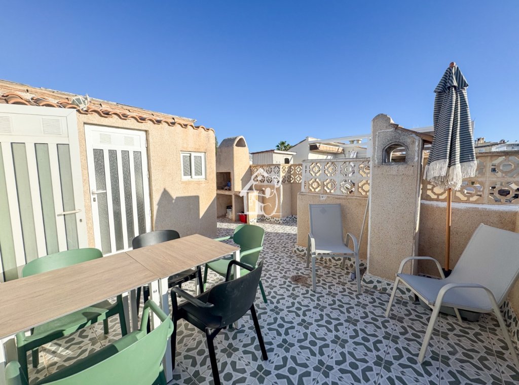 Alquiler - Villa - Torrevieja