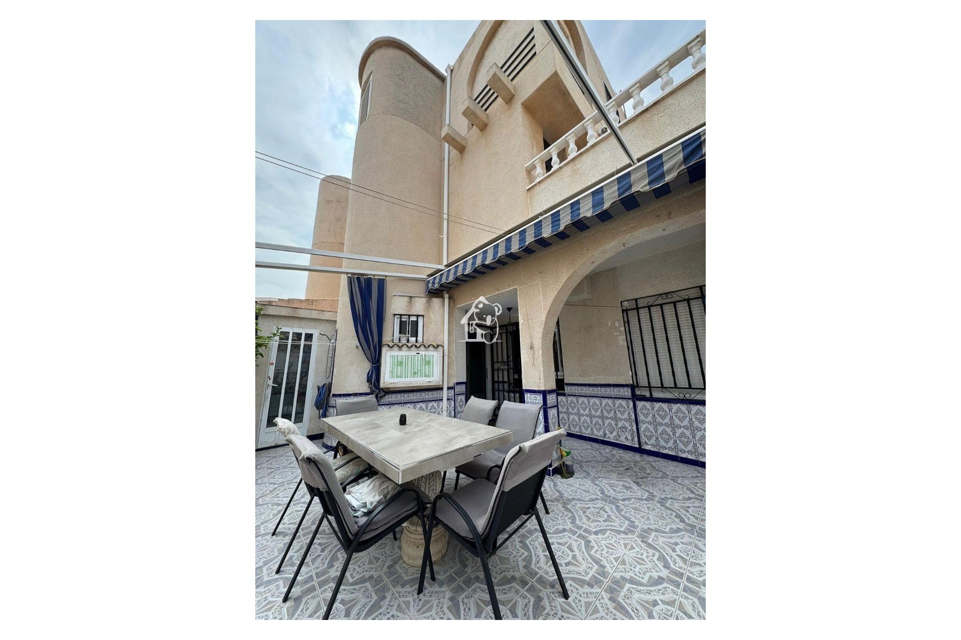 Alquiler - Villa - Torrevieja