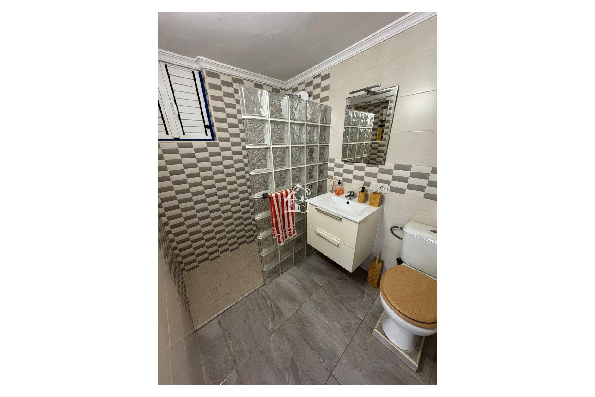 Alquiler - Villa - Torrevieja