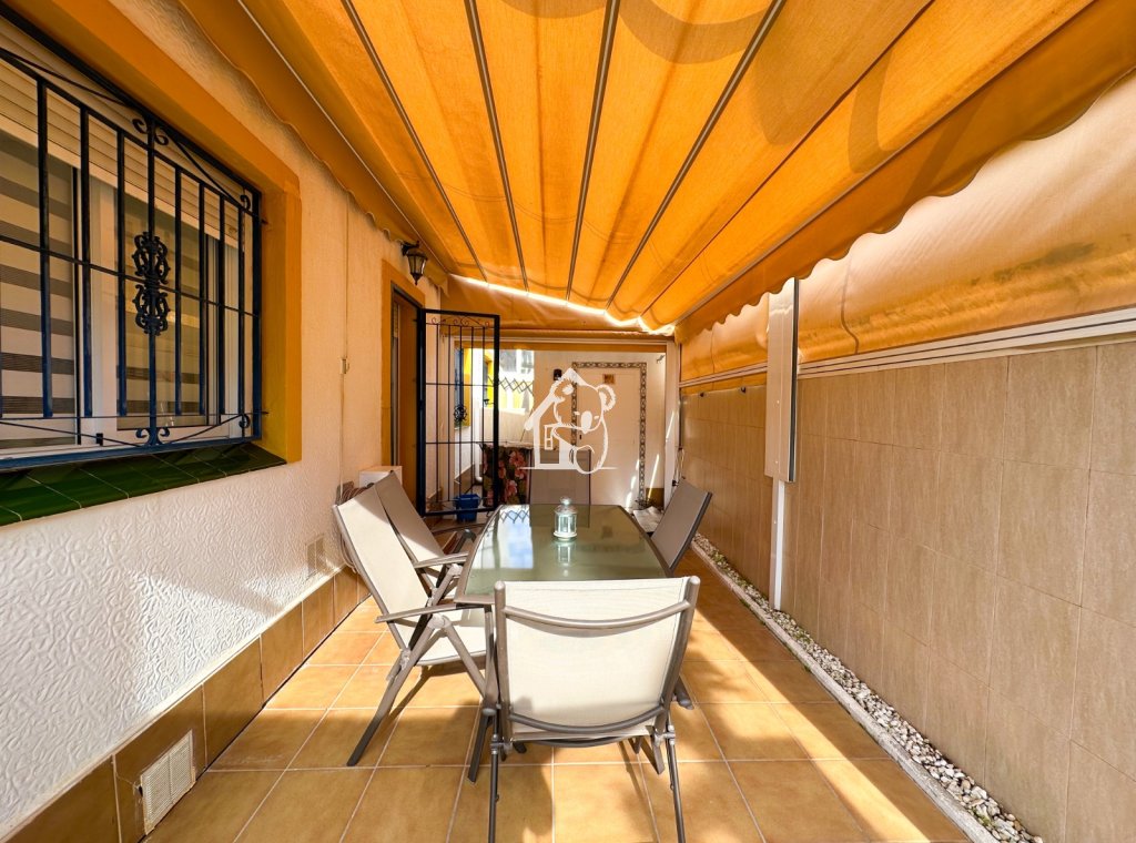 Alquiler - Villa - Torrevieja