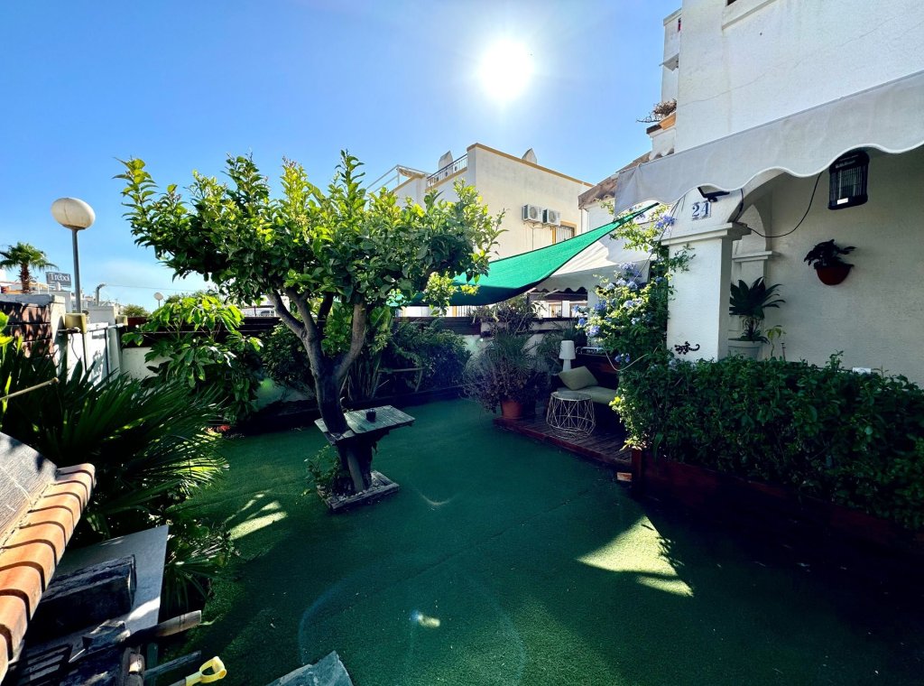 Alquiler - Villa - Torrevieja