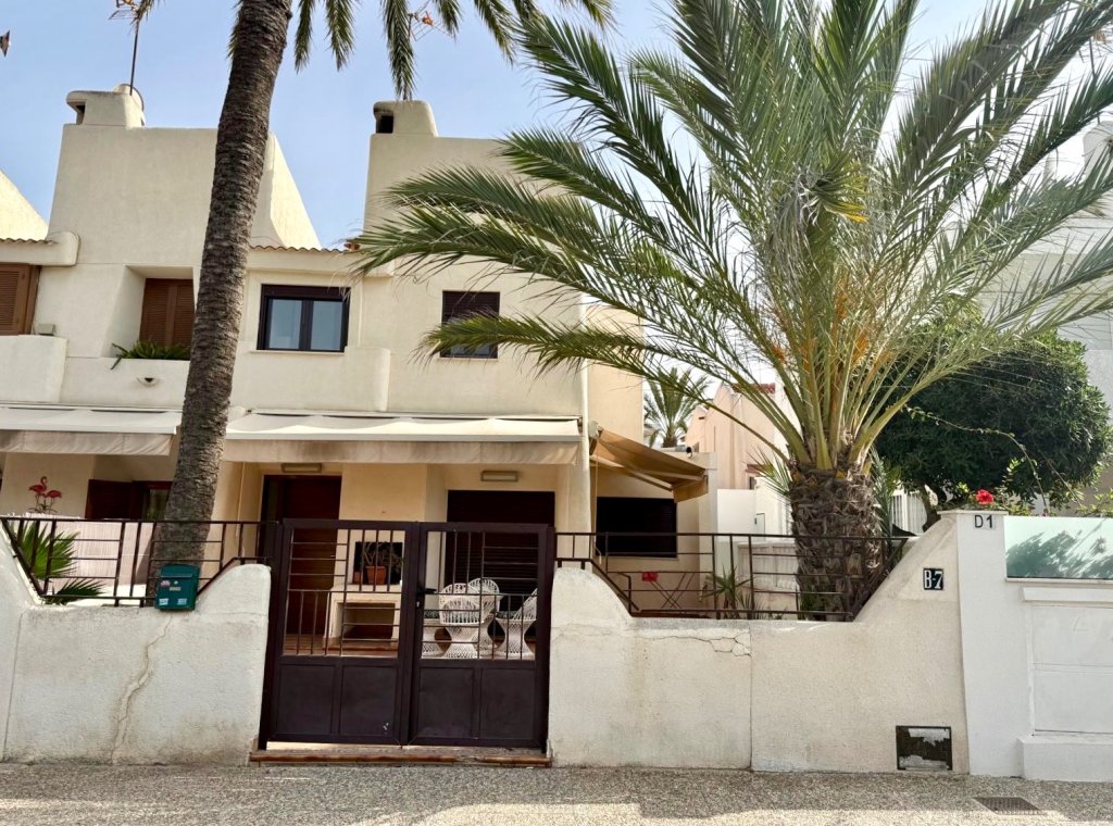 Alquiler - Villa - Torrevieja