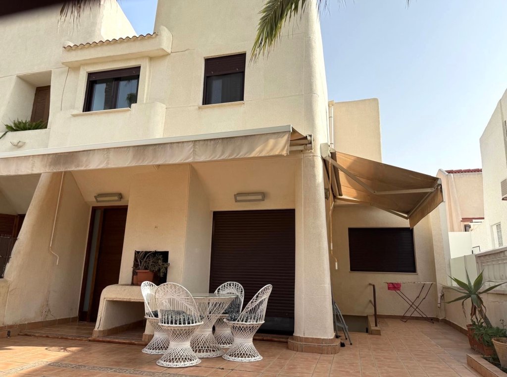 Alquiler - Villa - Torrevieja