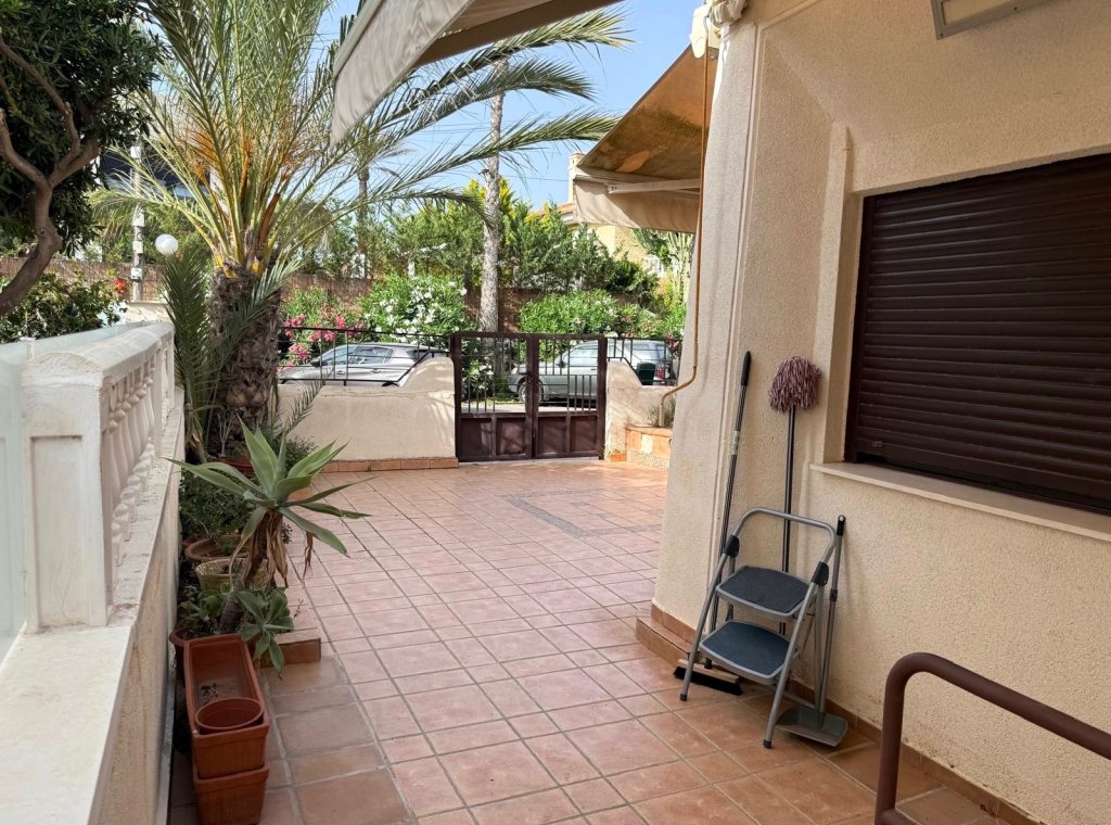 Alquiler - Villa - Torrevieja