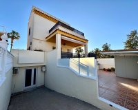 Alquiler - Villa - Urbanización El Raso