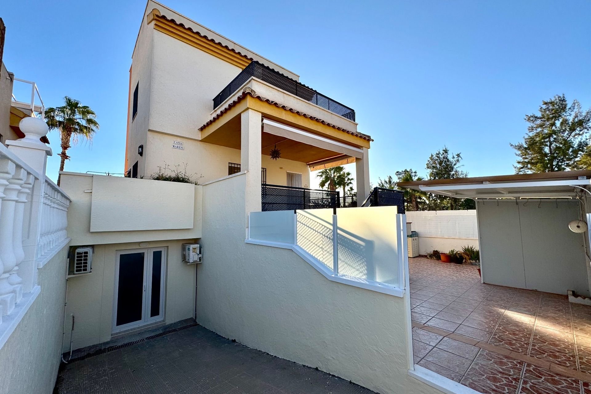 Alquiler - Villa - Urbanización El Raso