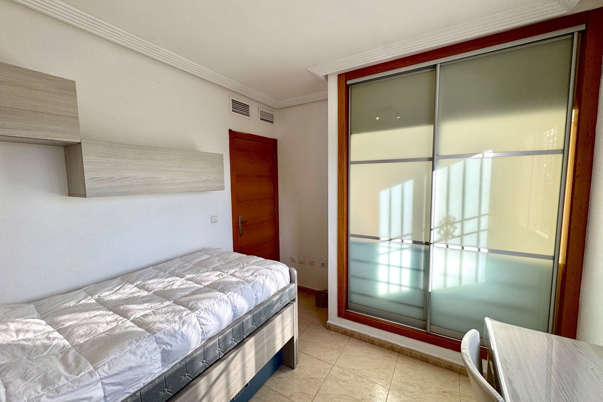 Alquiler - Villa - Urbanización El Raso