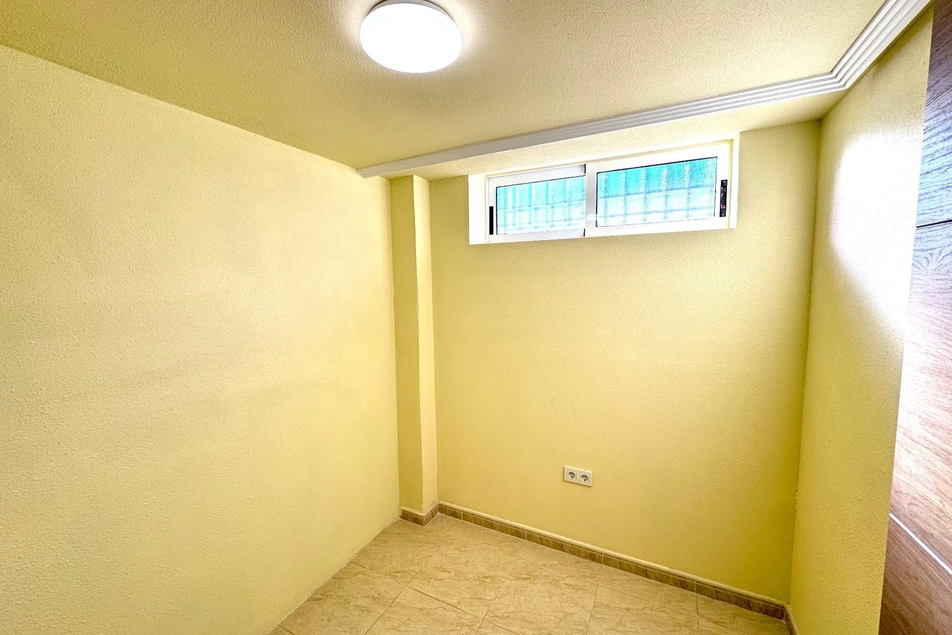Alquiler - Villa - Urbanización El Raso