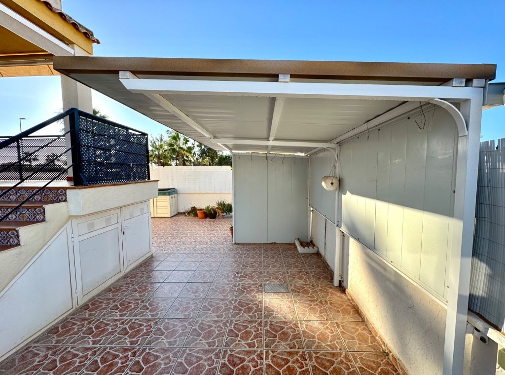 Alquiler - Villa - Urbanización El Raso